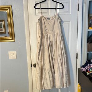 Elegant Cream Midi Dress